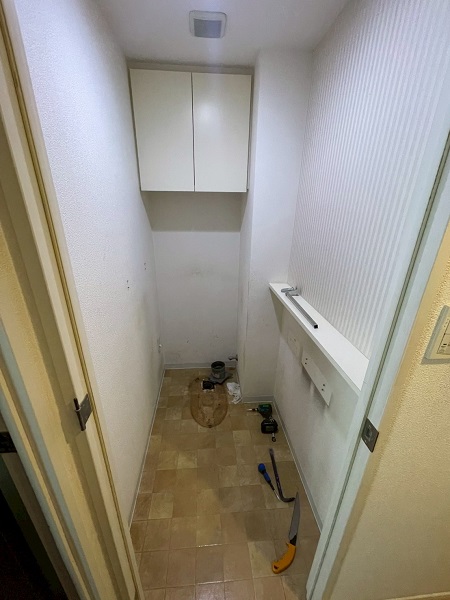 横浜市中区I様邸 トイレ、床、壁リフォーム 施工中