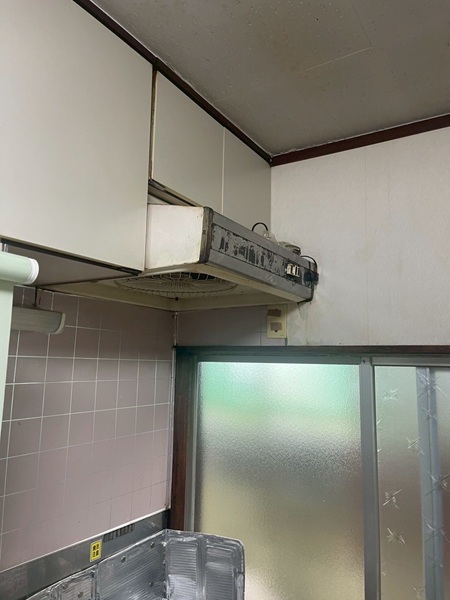横浜市港南区-H様邸-レンジフード-施工前