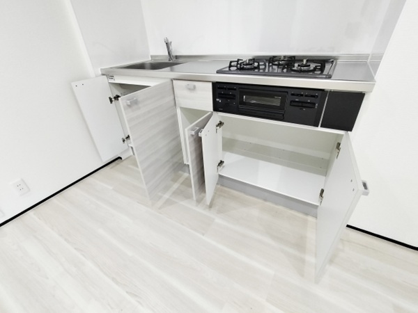 キッチン収納は開き戸？スライド？メリット・デメリットを徹底比較！-開き戸