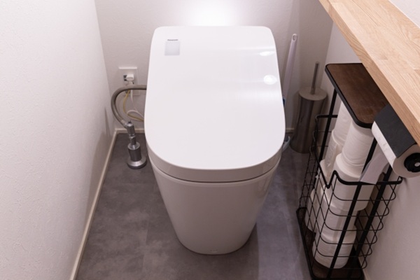 トイレをおしゃれにするリフォーム術｜内装・収納で差がつくポイント-便器