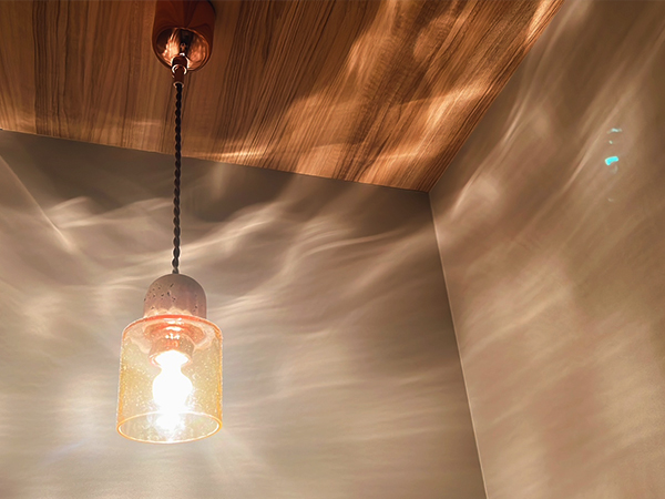 トイレをおしゃれにするリフォーム術｜内装・収納で差がつくポイント-照明