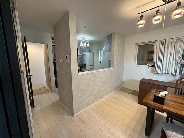 横浜市港南区-H様邸-アクセントクロス1