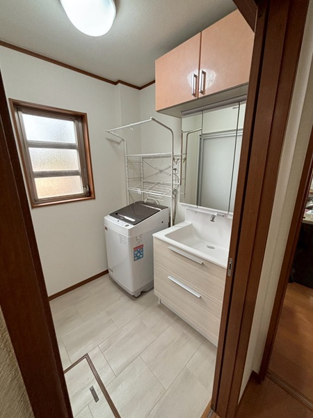 四日市市-S様邸-脱衣室-施工後